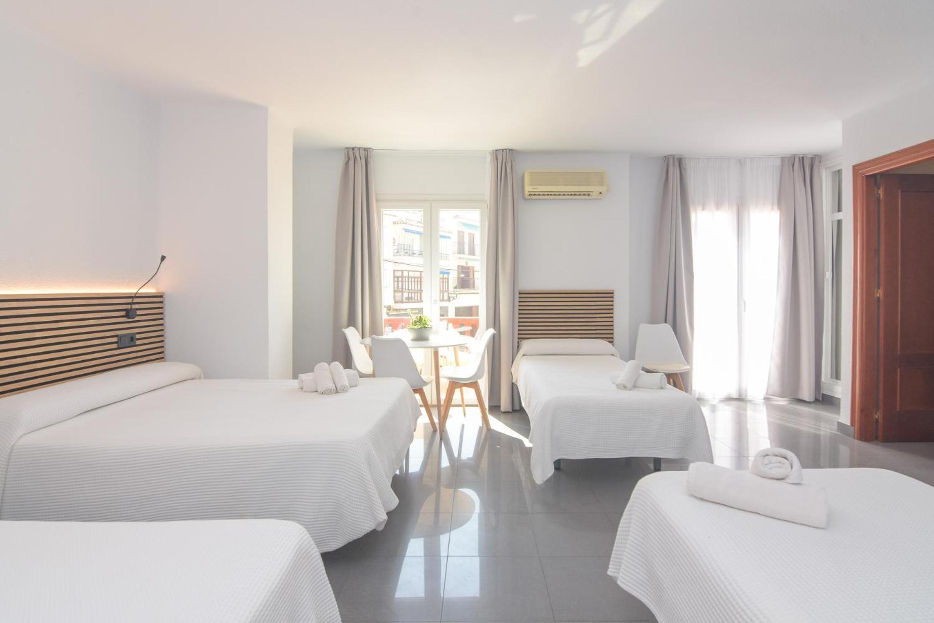 Hostal La Ermita Hotel Nerja Ngoại thất bức ảnh